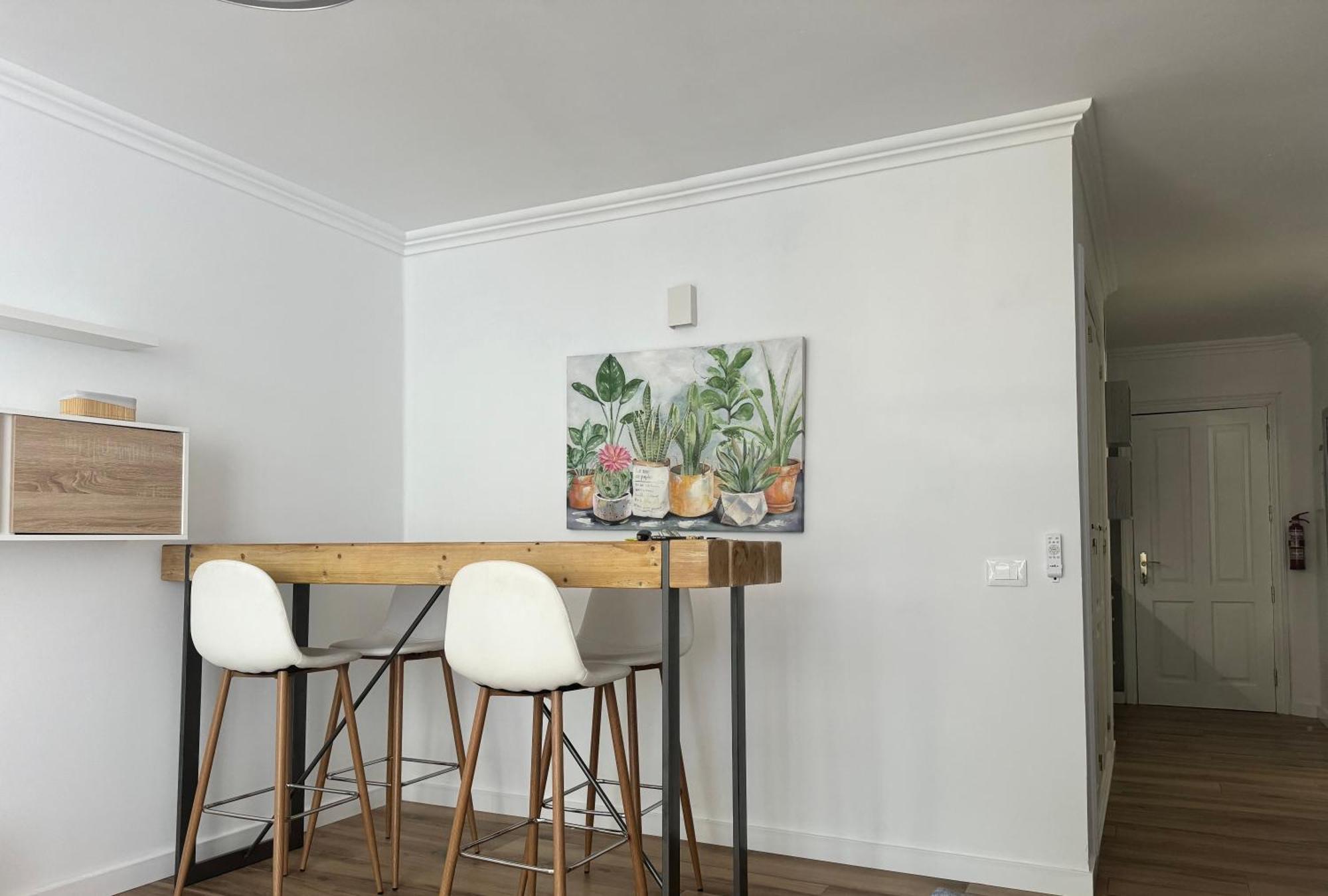 Island Paradise At Park Apartment